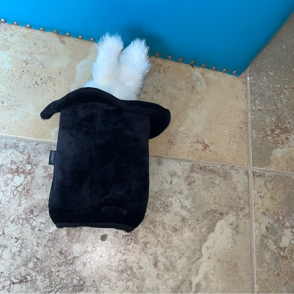 Folkmanis disappearing bunny rabbit in magic top hat puppet plush - Picture 3 of 4